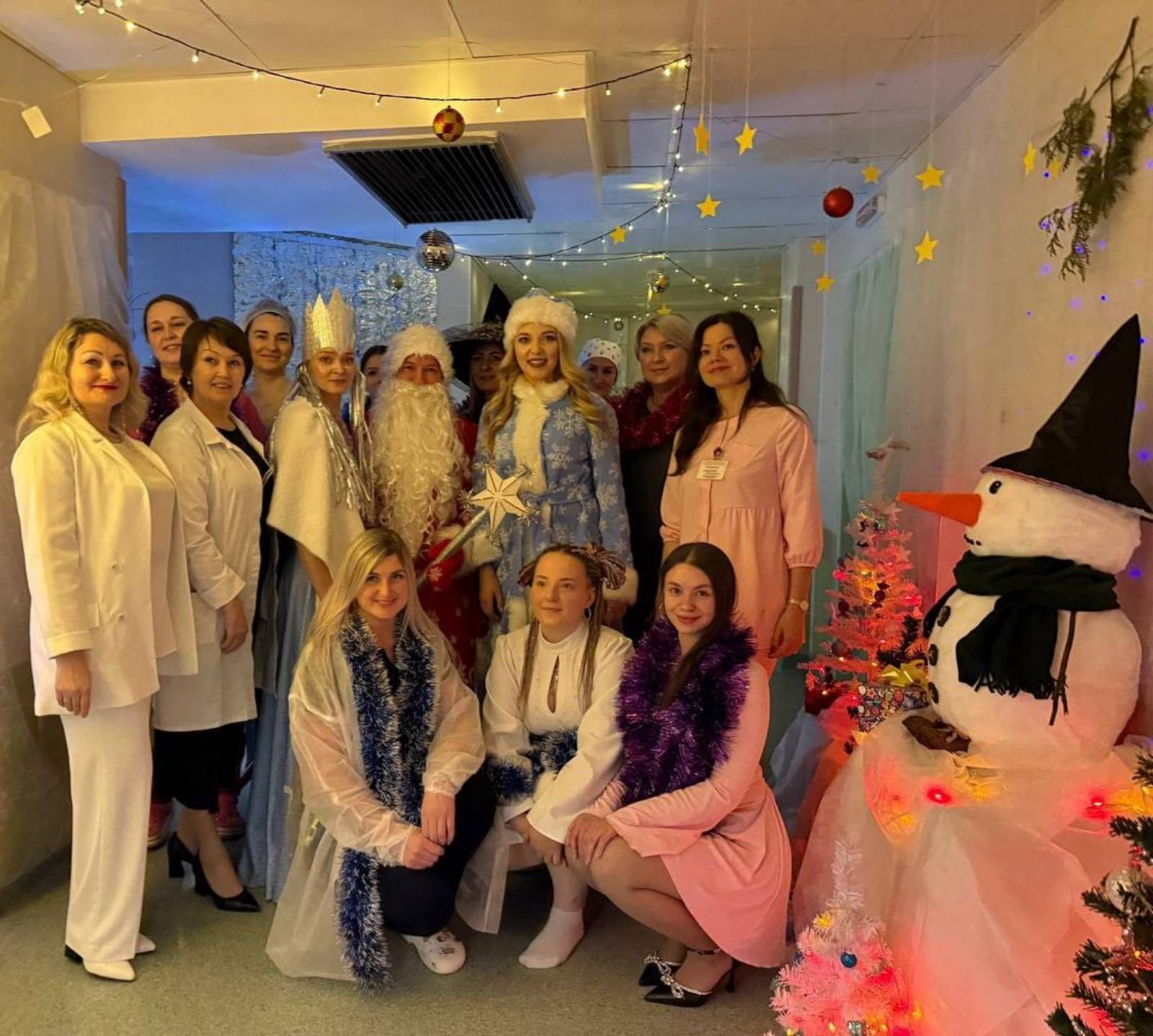 в преддверии нового года и рождества конкурс на лучшее украшение отделения 01